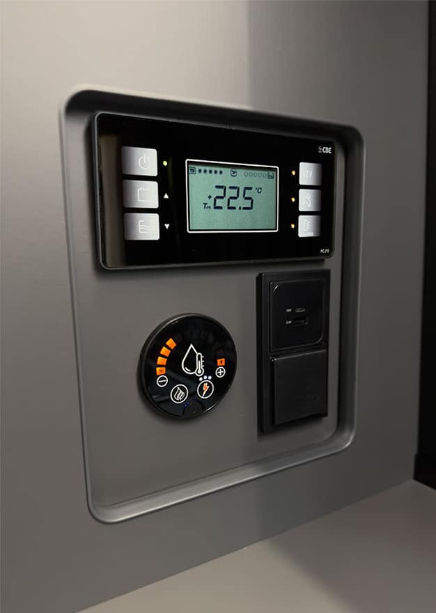 panneau de controle van aménagé