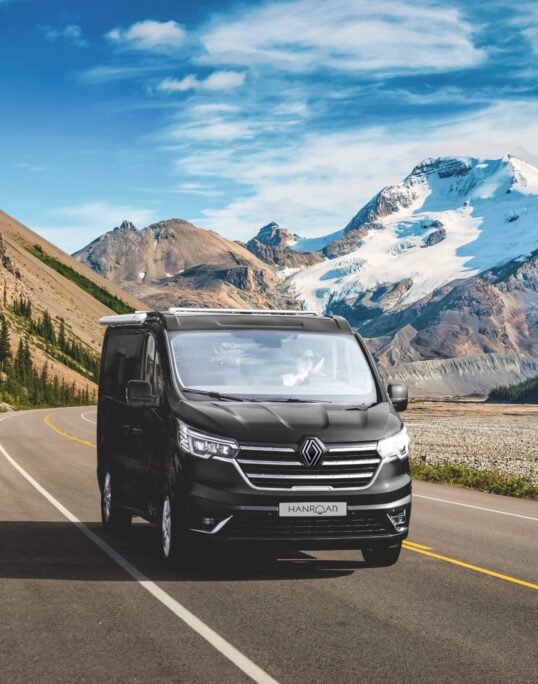 Van aménagé Hanroad sur la route.