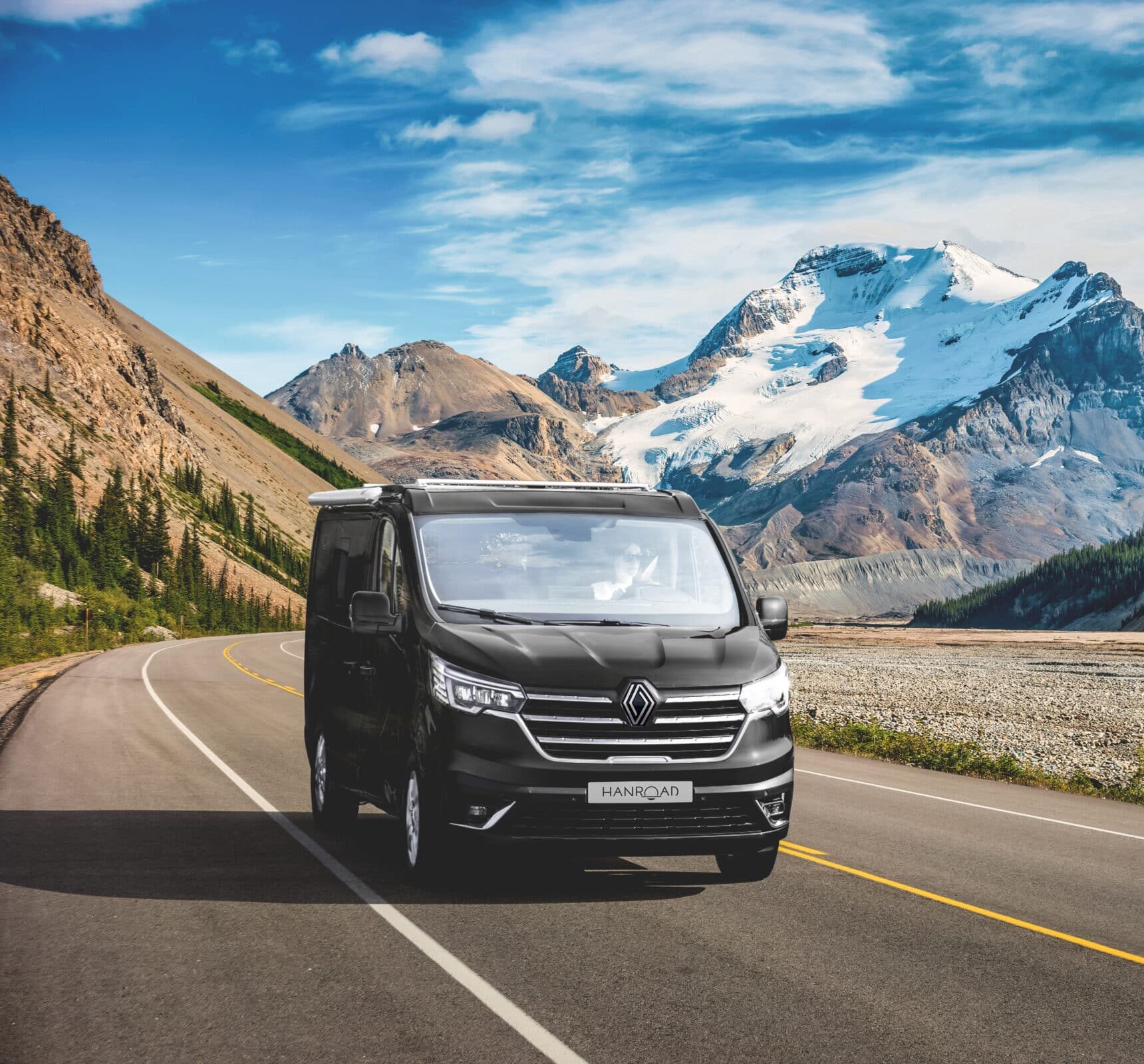 Van aménagé Hanroad sur la route.