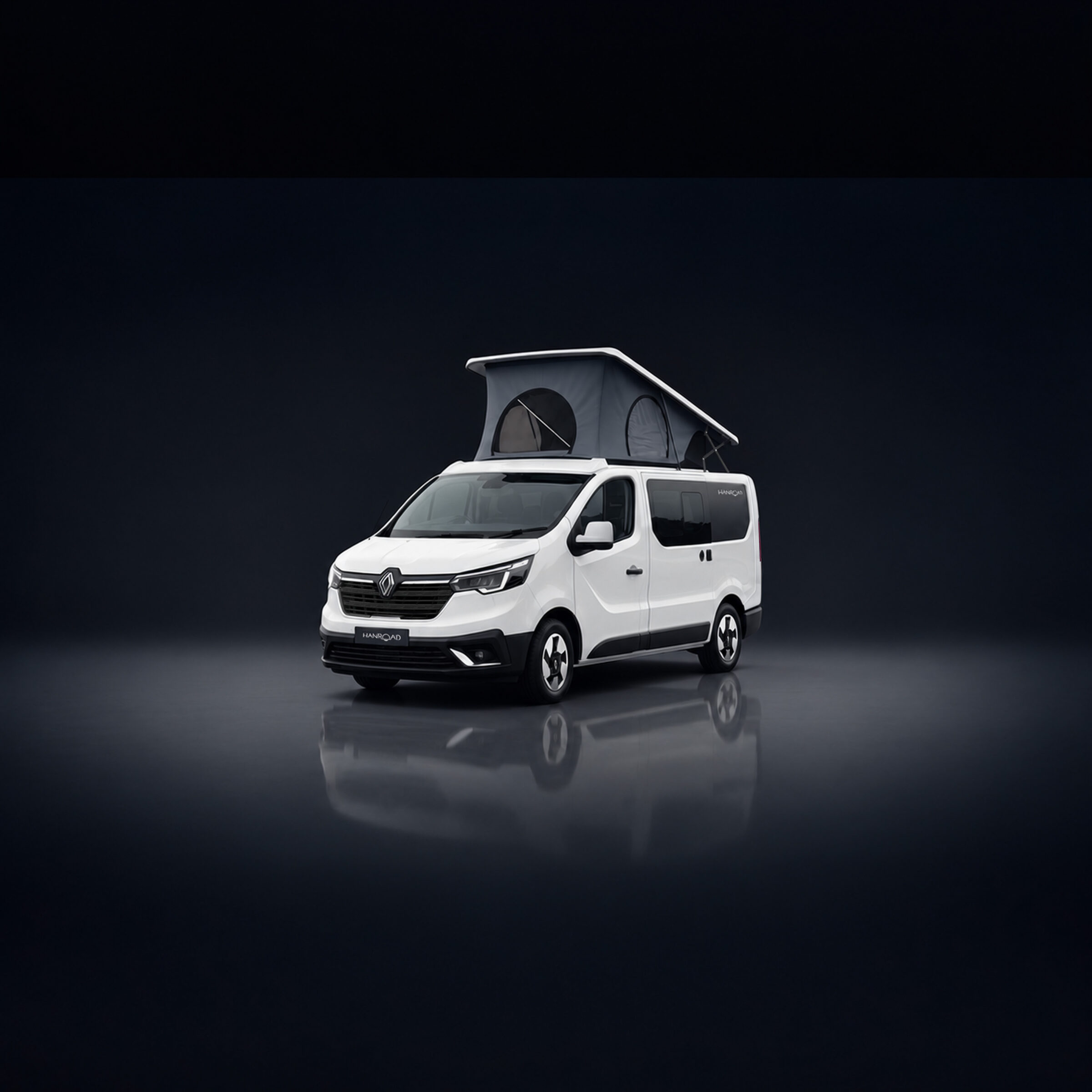 van aménagé blanc à toit relevable hanroad sur base renault trafic