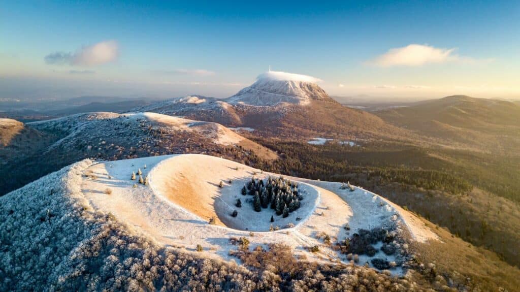 puy de dome enneigé